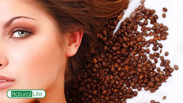 bã cà phê giúp kích thích mọc tóc